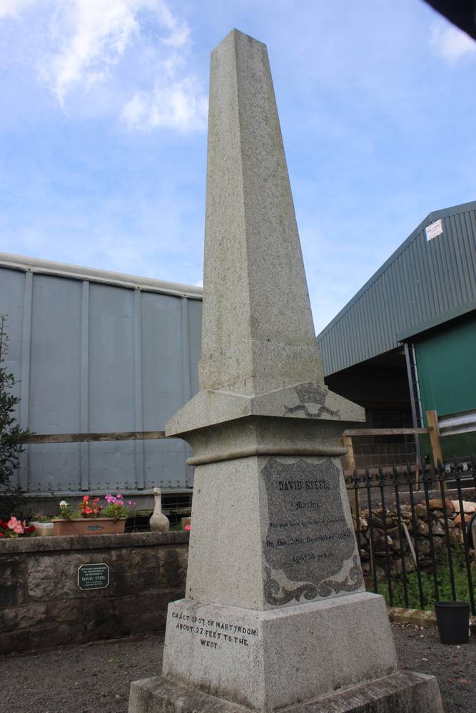 Monument to David Steel 